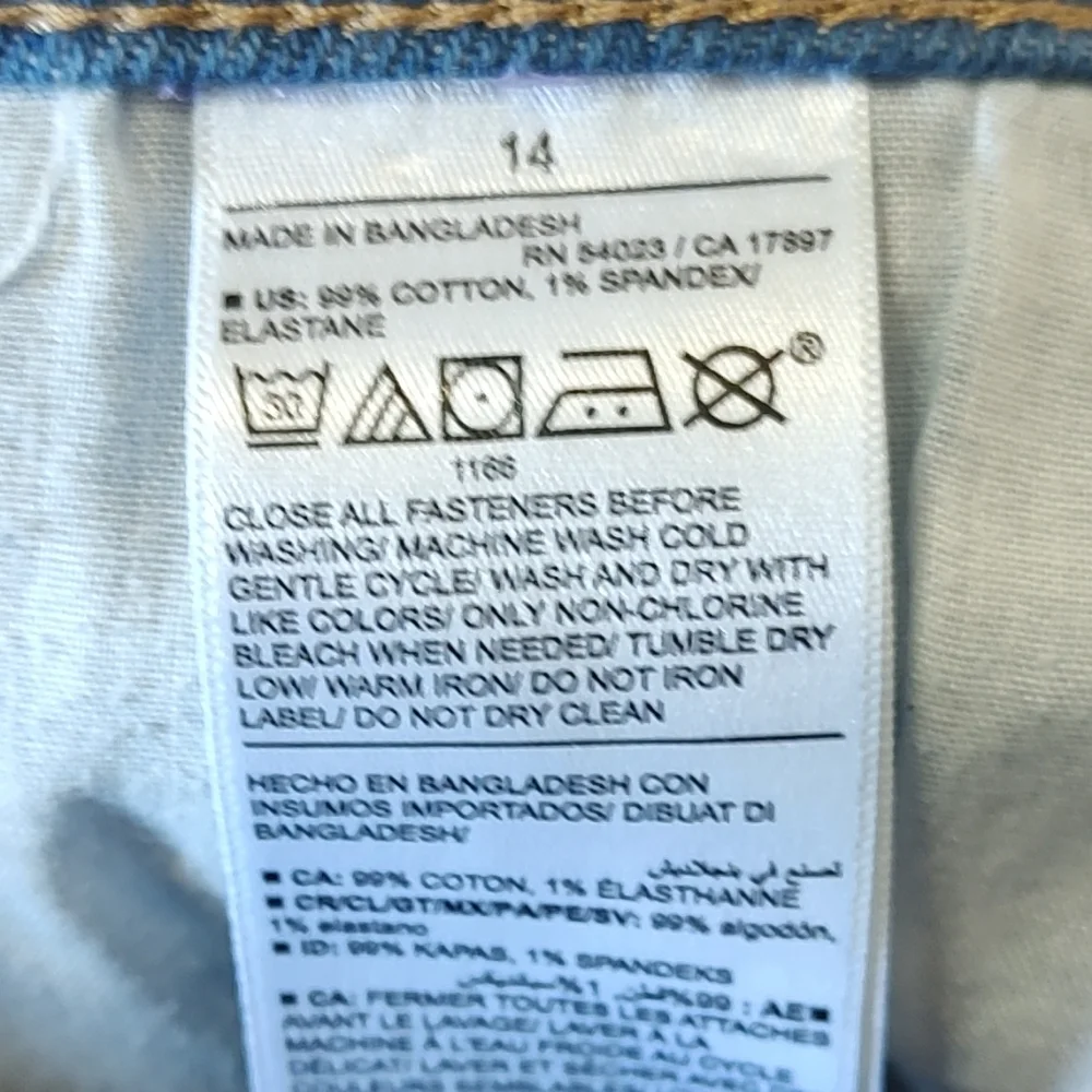 Old Navy Light Blue Distressed Raw Hem Jeans